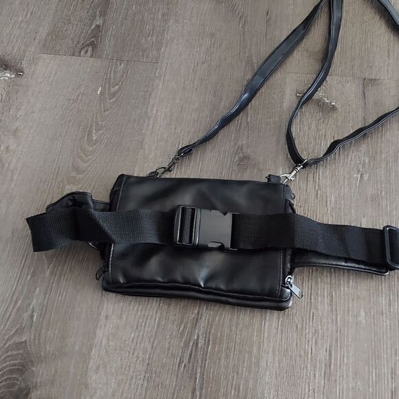 Convertible Black Bag - Crossbody to Fanny Pack - Picture 5 of 6